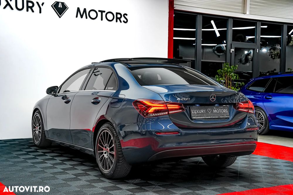 Mercedes-Benz A 200 Sedan 7G-DCT Progressive - 7