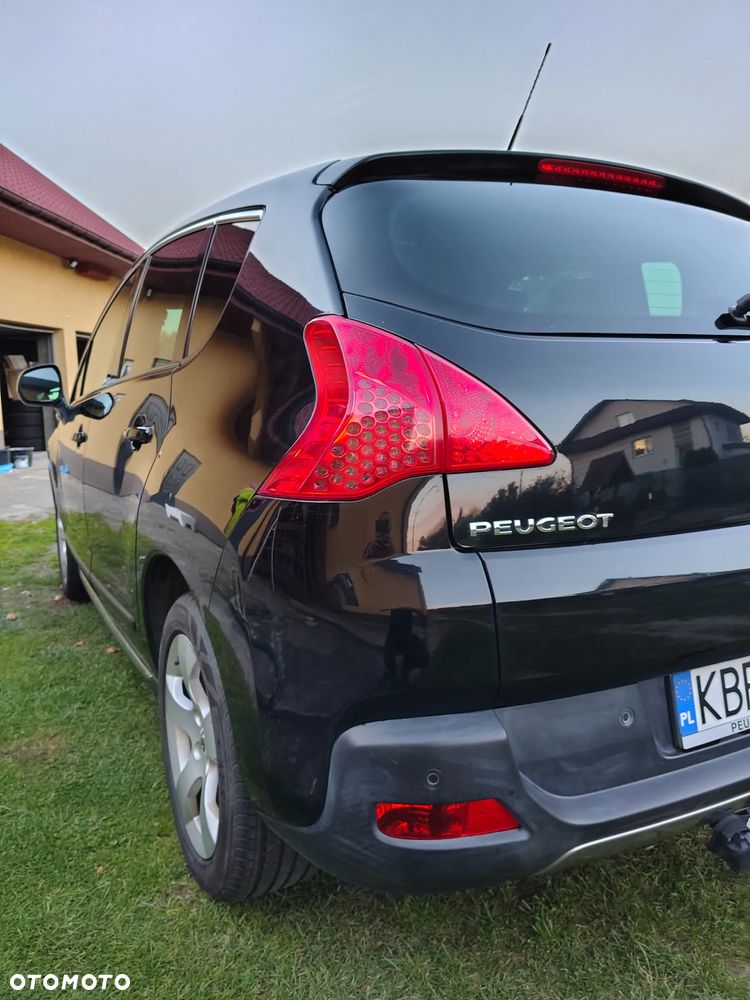 Peugeot 3008 2011