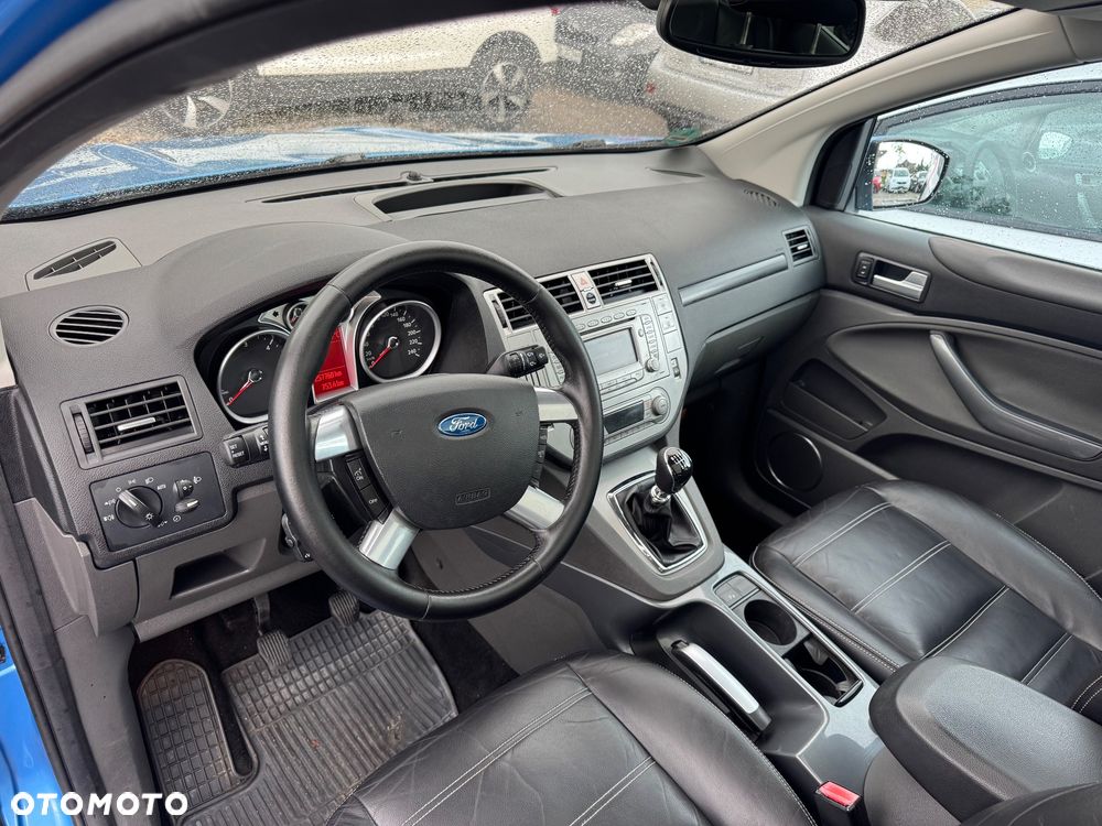 Ford Kuga 2.0 TDCi 4x4 Titanium - 12