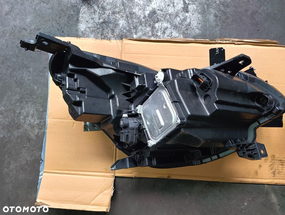 RENAULT CAPTUR II FULL LED LAMPA prawa 260104525R - 16