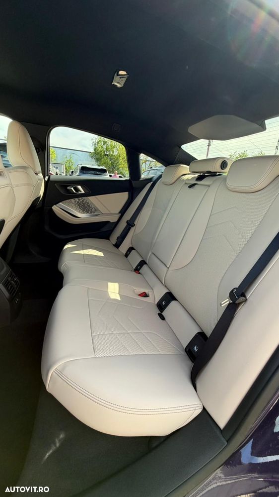 BMW Seria 2 220d AT - 12