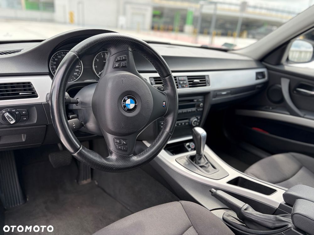 BMW Seria 3 318i - 7