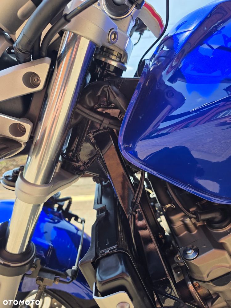 Honda CB - 12