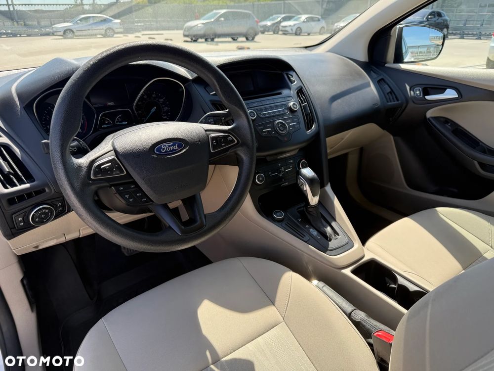 Ford Focus - 13