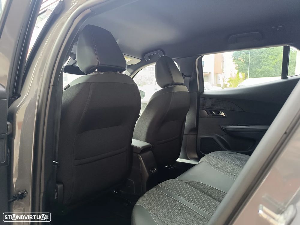 Peugeot 2008 1.2 PureTech Allure Pack - 17