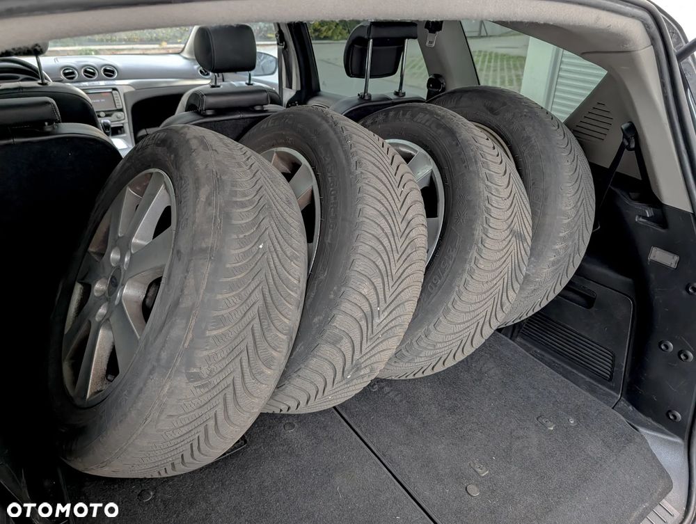 Ford S-Max 2.0 TDCi Titanium - 38