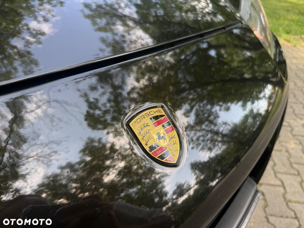 Porsche Cayenne Turbo S - 8