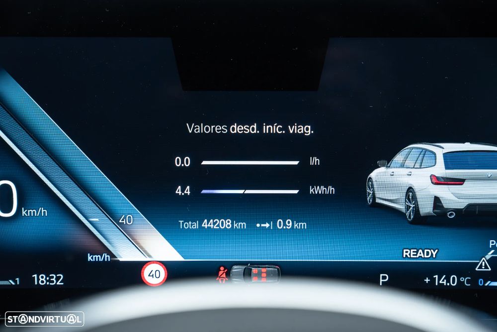 BMW 330 e Touring xDrive Aut. M Sport - 28