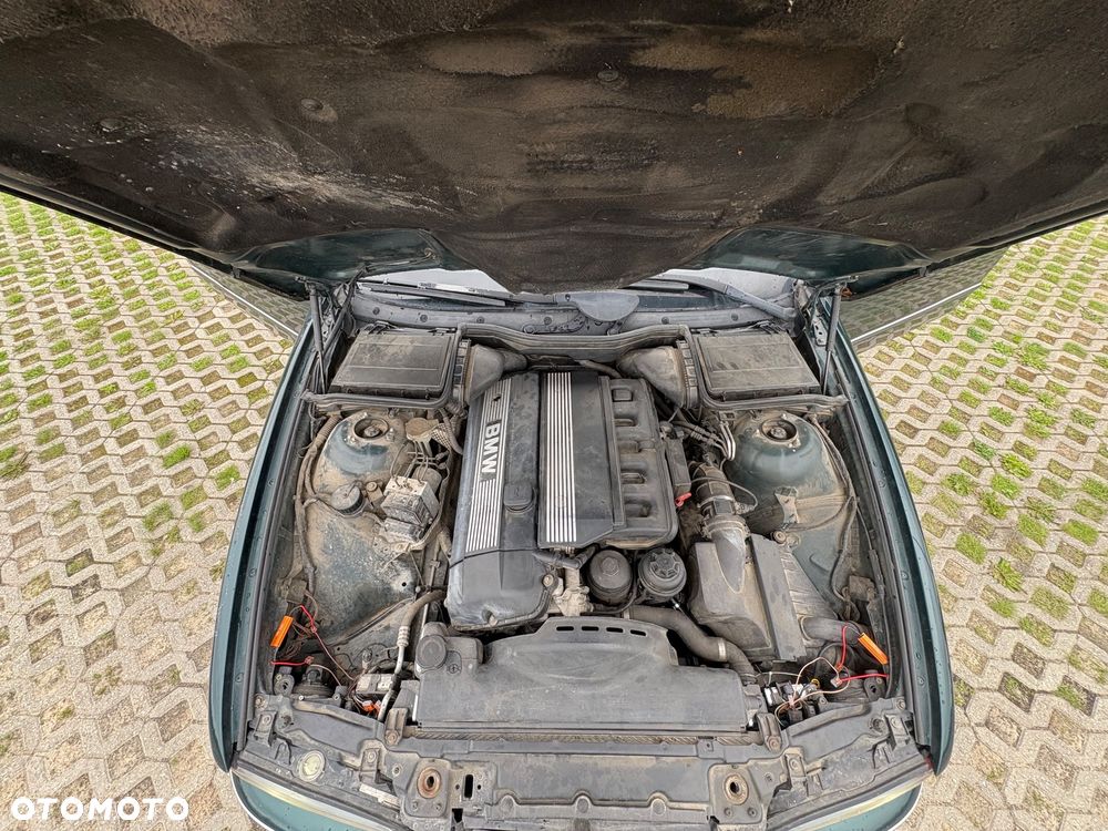 BMW Seria 5 520i - 15