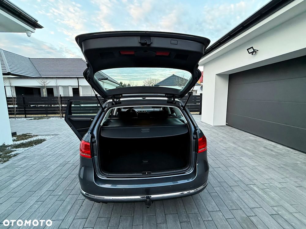 Volkswagen Passat Variant - 16