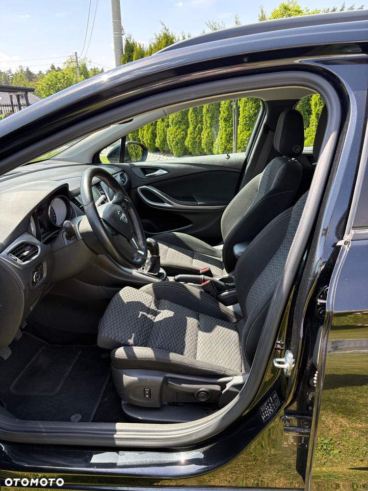Opel Astra 1.6 D (CDTI) Dynamic - 12