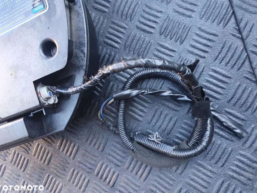 SUBWOOFER MAZDA 6 GG   GJ5A66960  + WTYCZKA INSTALACJA - 3