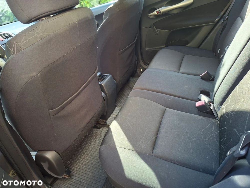 Toyota Auris 1.4 VVT-i Luna - 6