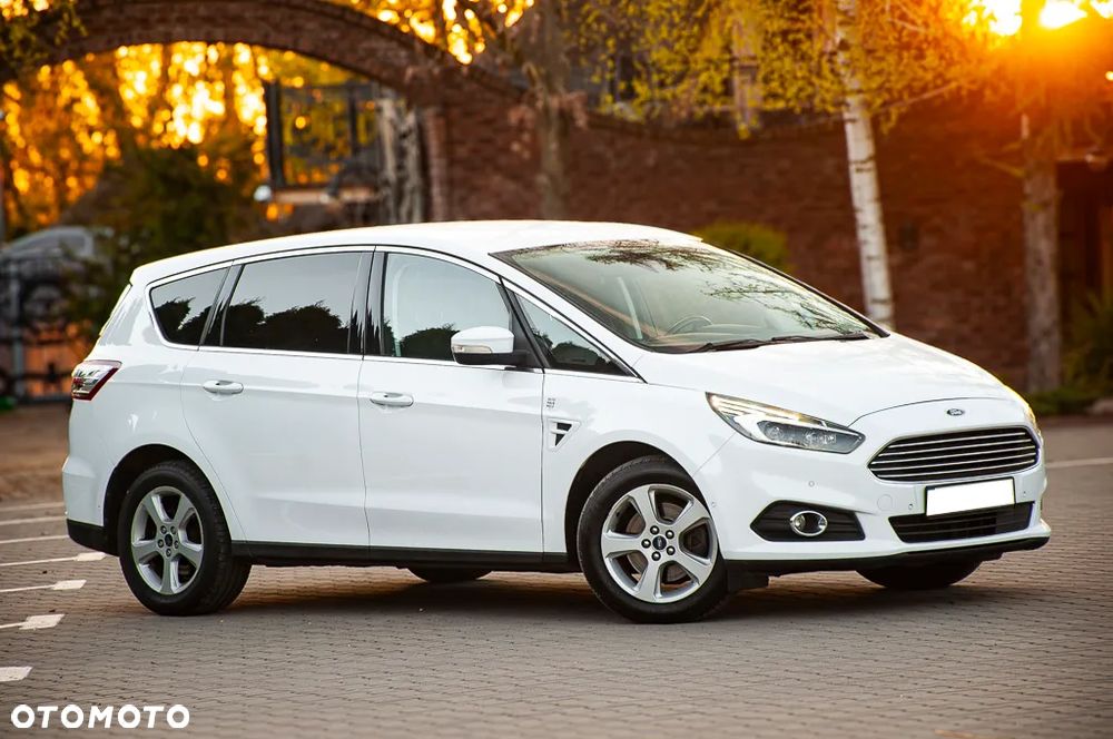 Ford S-Max 2.0 TDCi Titanium PowerShift - 9