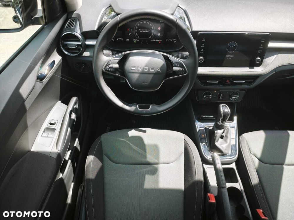 Skoda Fabia 1.0 TSI Selection DSG - 7