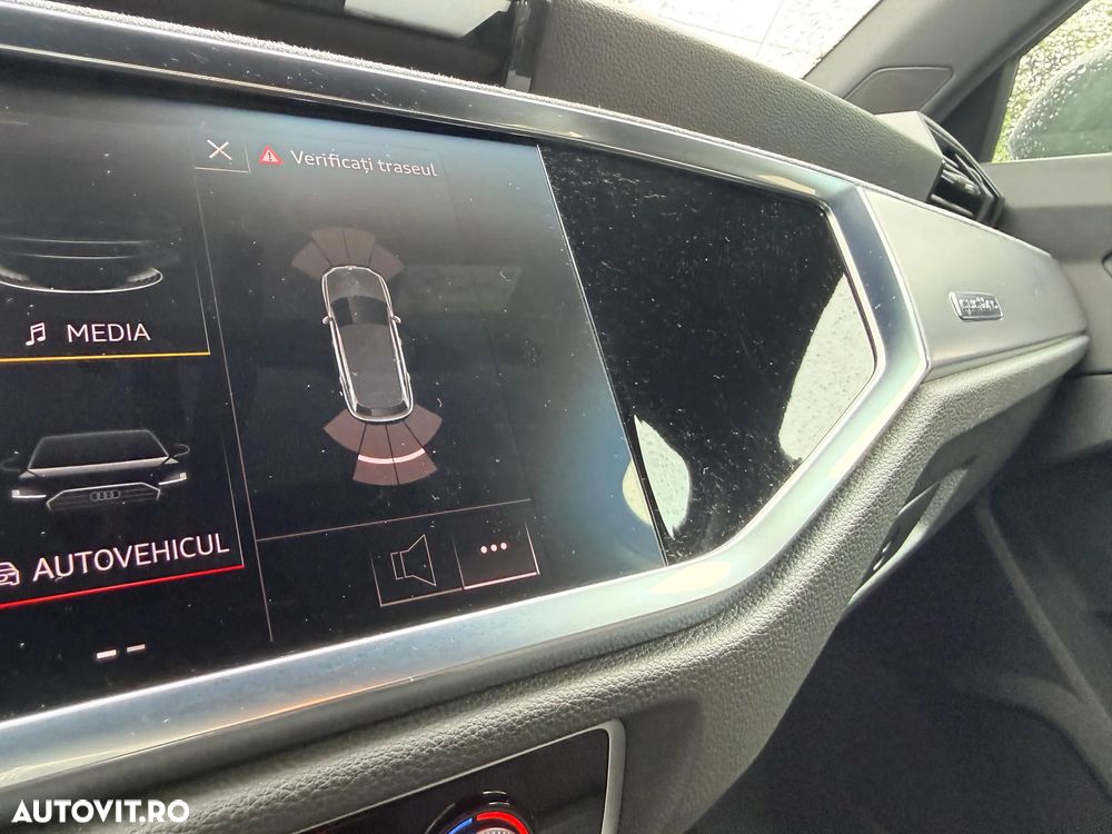 Audi Q3 2.0 35 TDI S tronic - 18