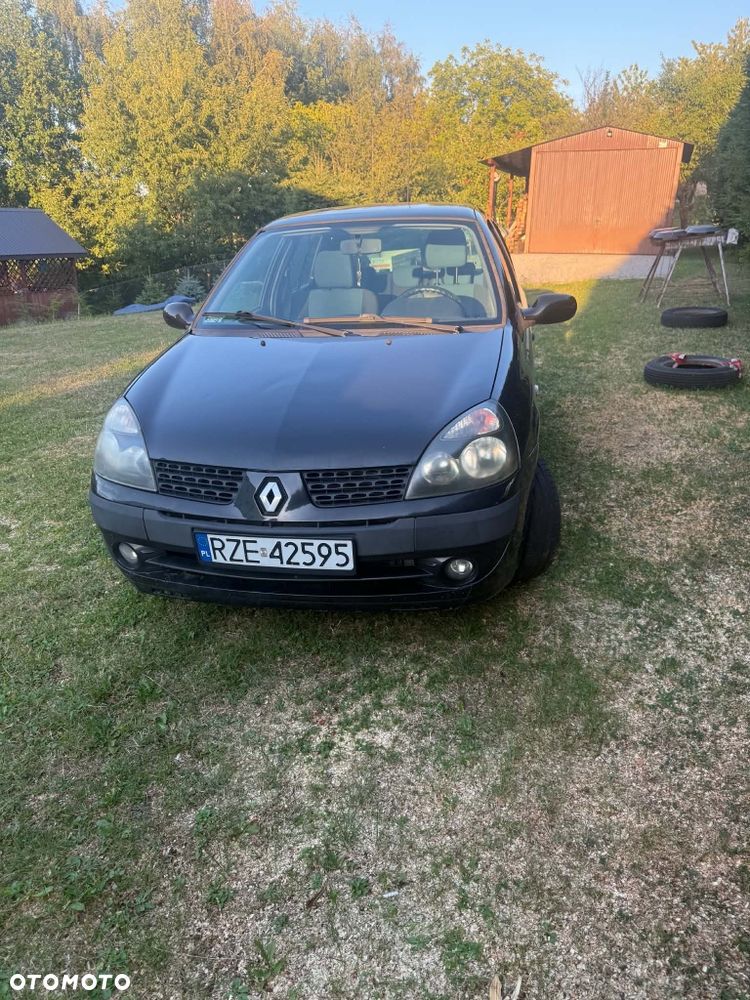 Renault Clio - 1