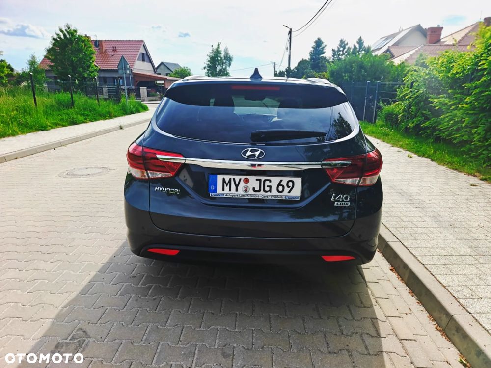 Hyundai i40 Kombi 1.7 CRDi Premium - 6