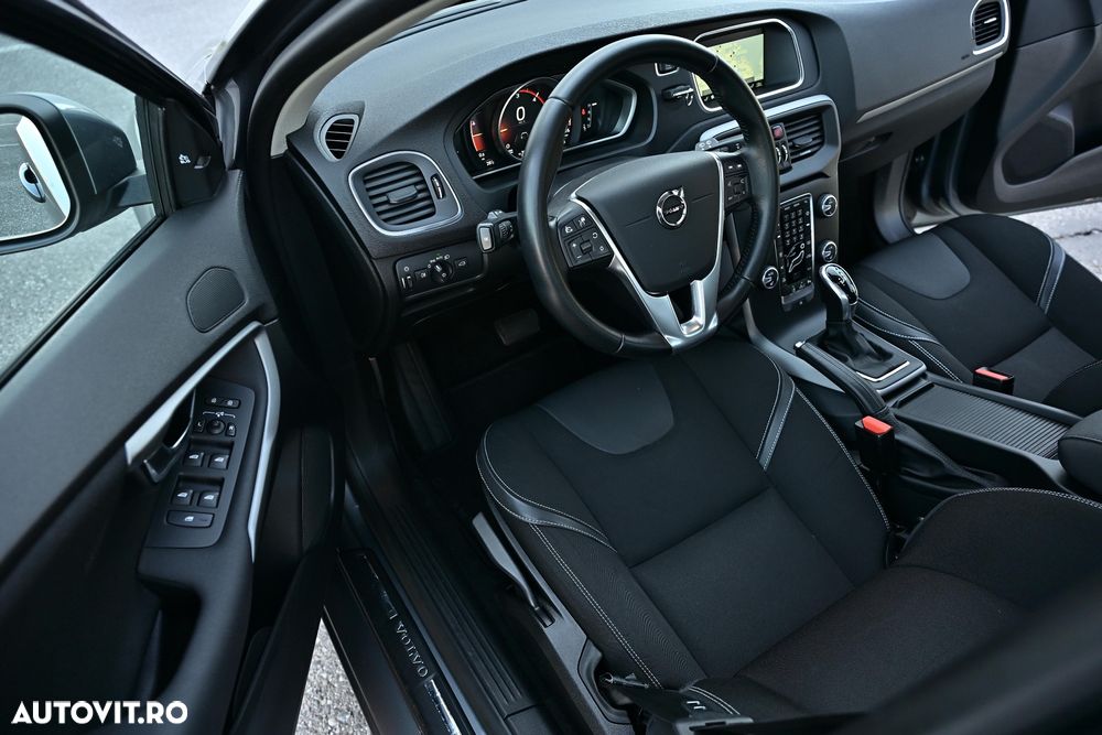 Volvo V40 D3 Geartronic - 19