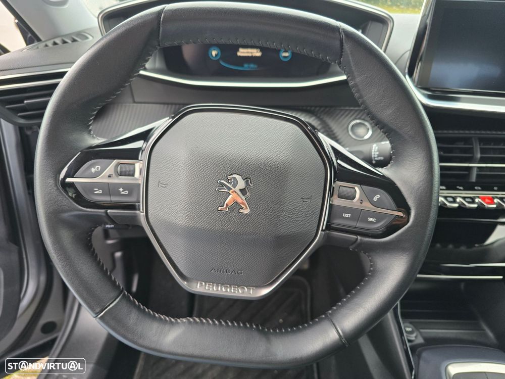 Peugeot 2008 1.2 PureTech Allure - 19