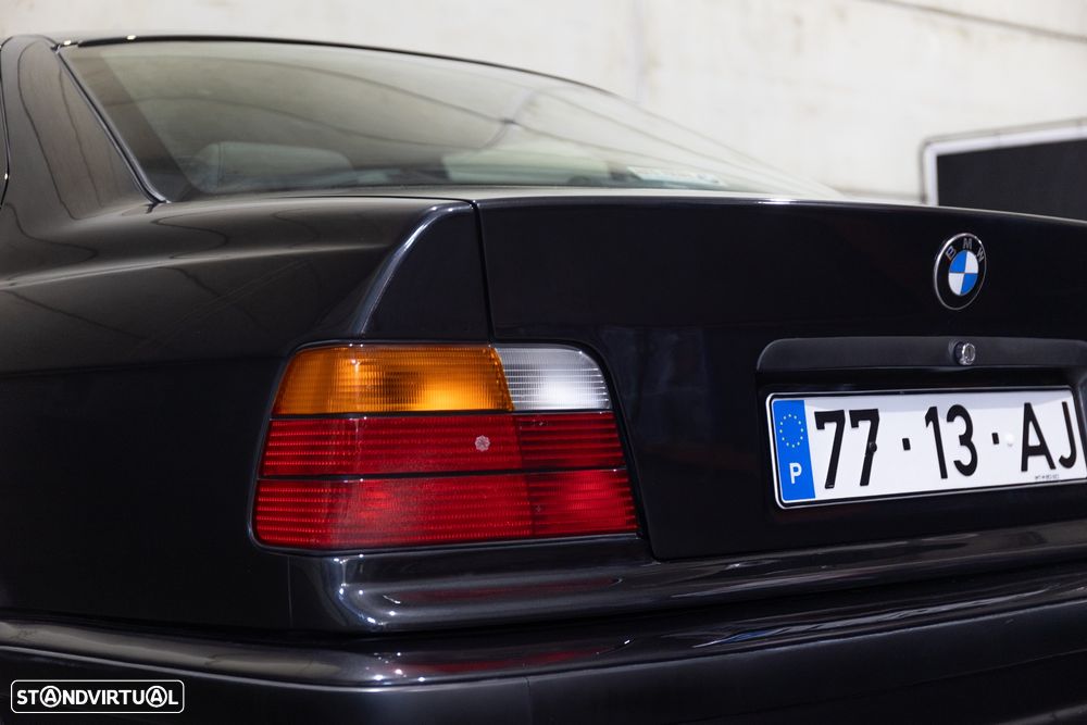 BMW 325 i - 20