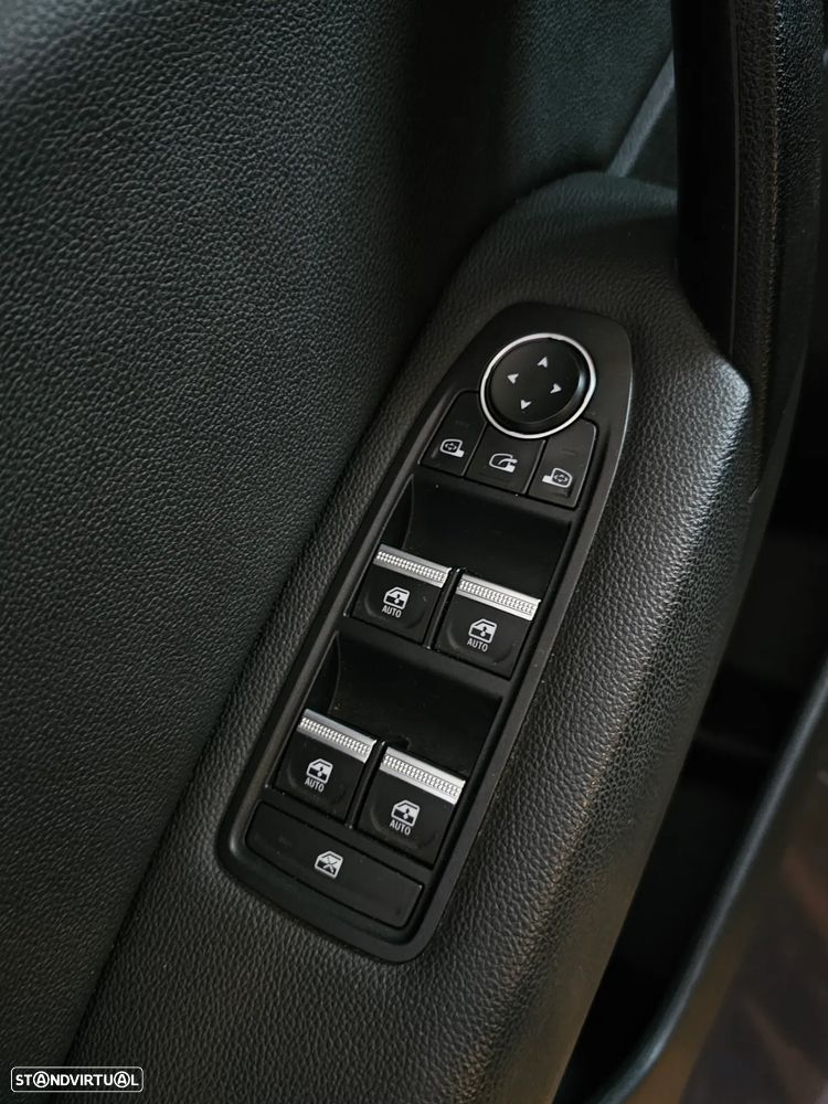 Renault Captur 1.3 TCe Exclusive EDC - 17