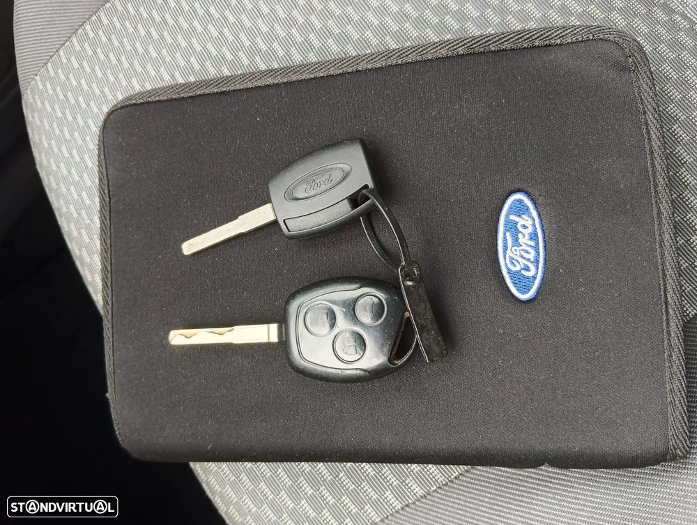 Ford Focus SW 1.6 TDCi DPF Sport - 12