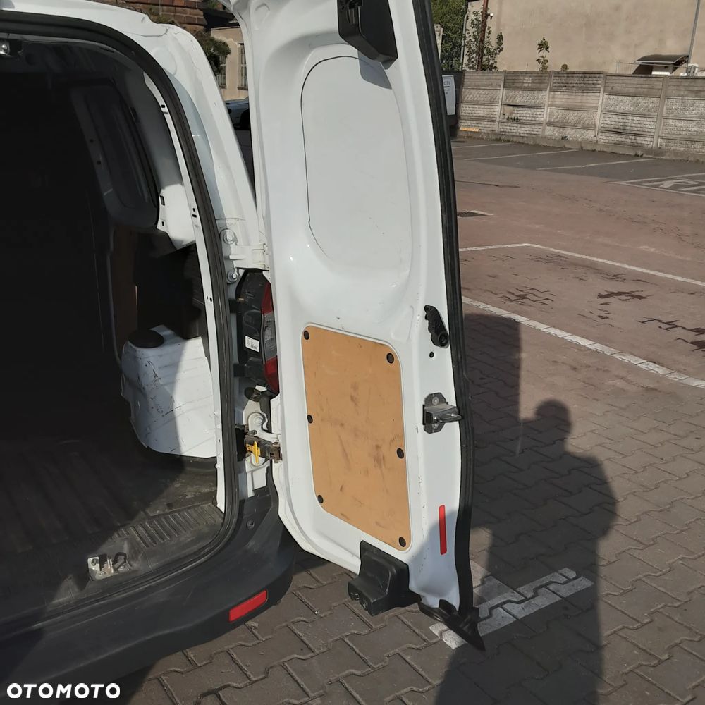 Ford Transit courier - 15