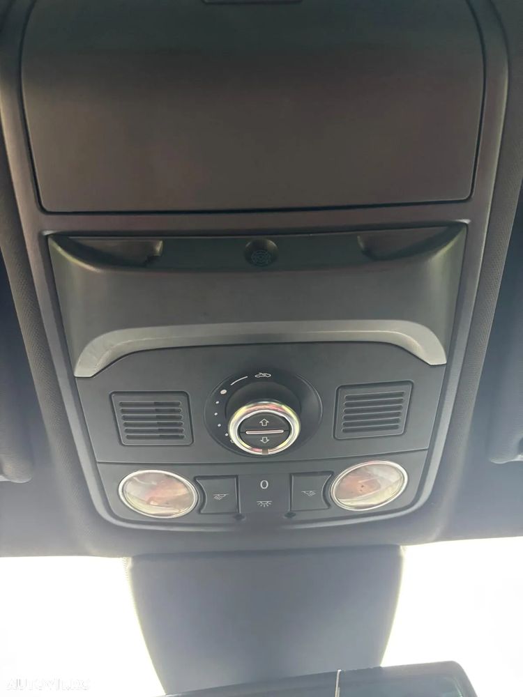 Volkswagen Tiguan 2.0 TDI 4Motion BMT Sport & Style - 12