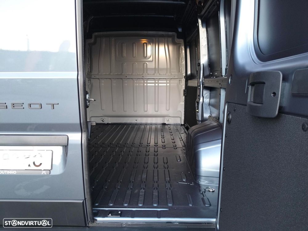 Peugeot Boxer 2.2 BlueHDi 335 L2H2 EAT8 - 16