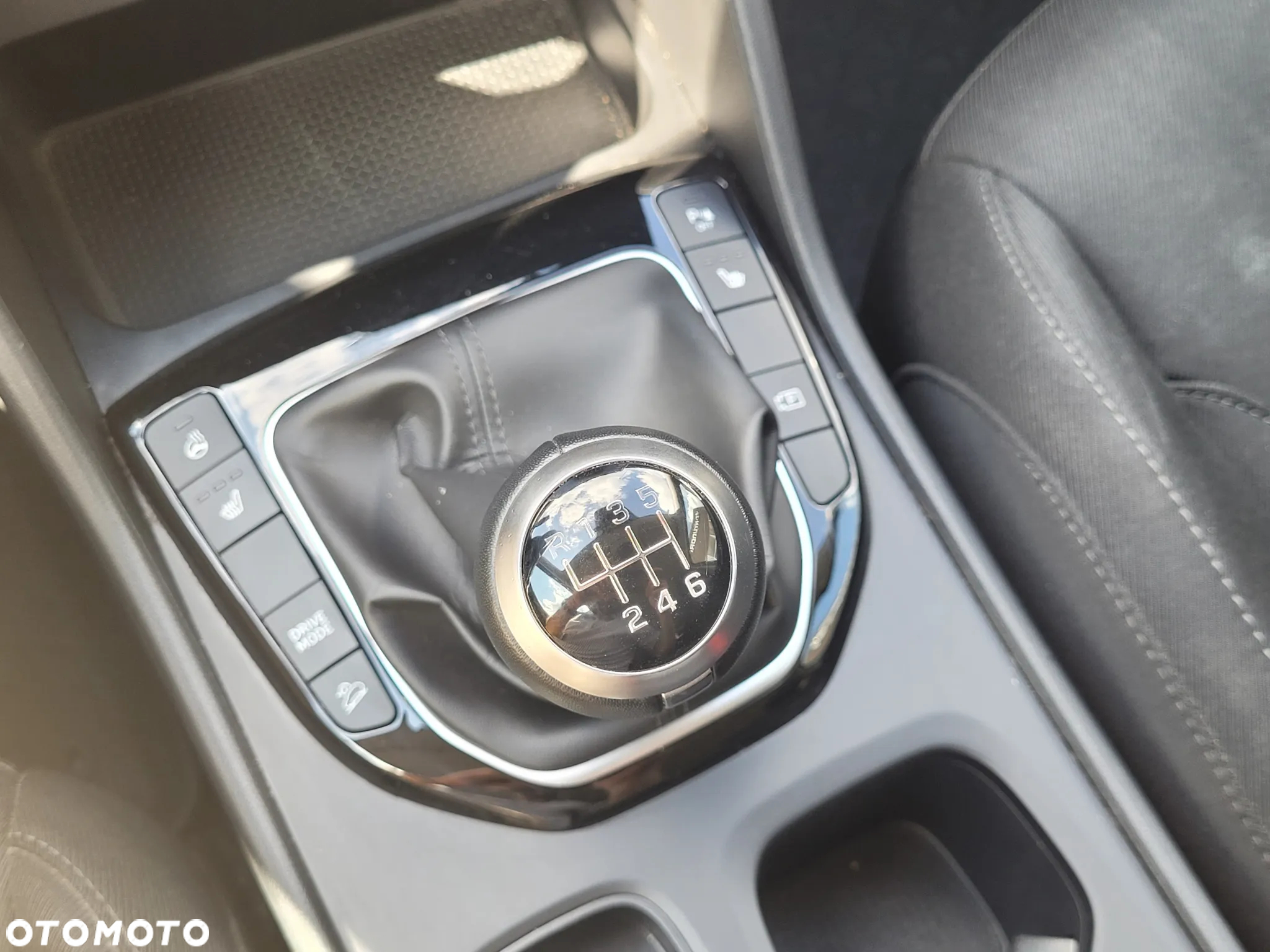 Hyundai Tucson 1.6 T-GDi Smart 2WD - 25