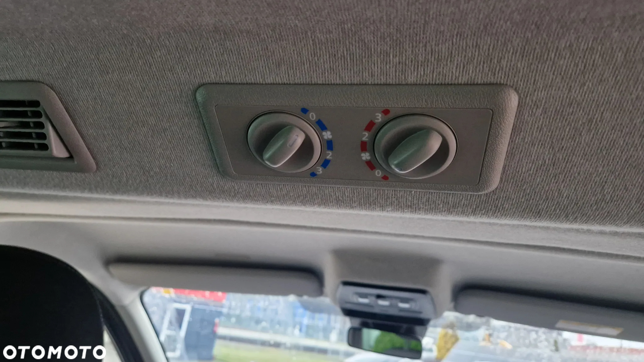 Renault Trafic - 18