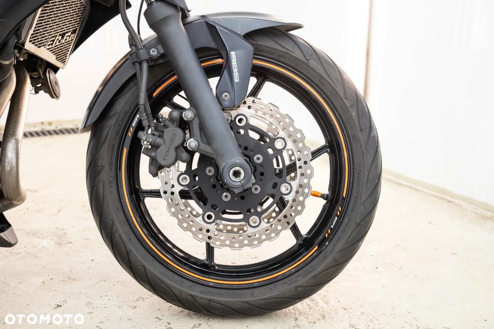 Kawasaki ER - 30