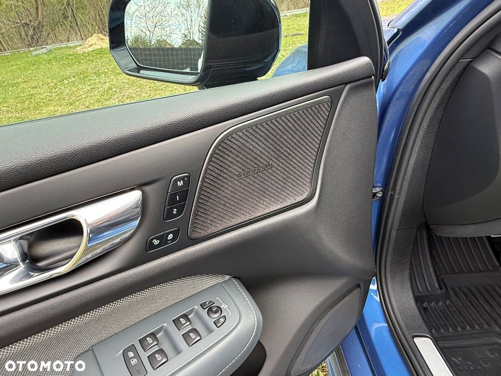 Volvo S60 T6 AWD R-Design - 13