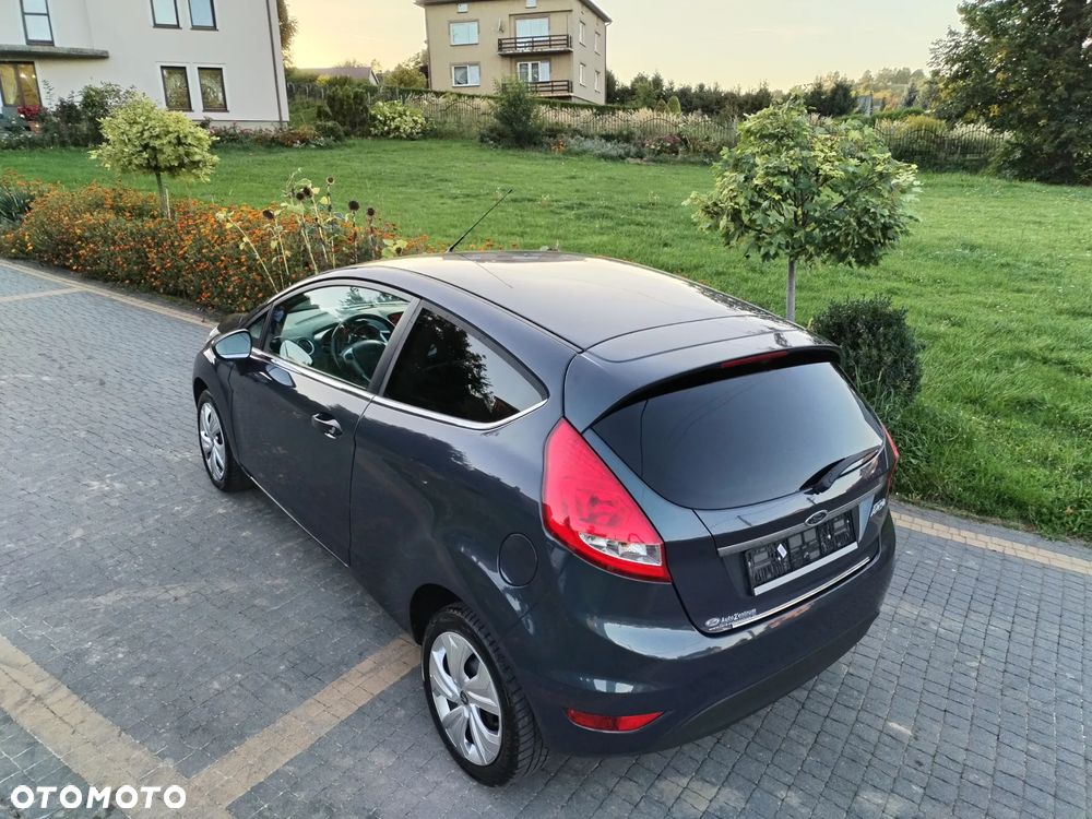 Ford Fiesta 1.25 Titanium - 37
