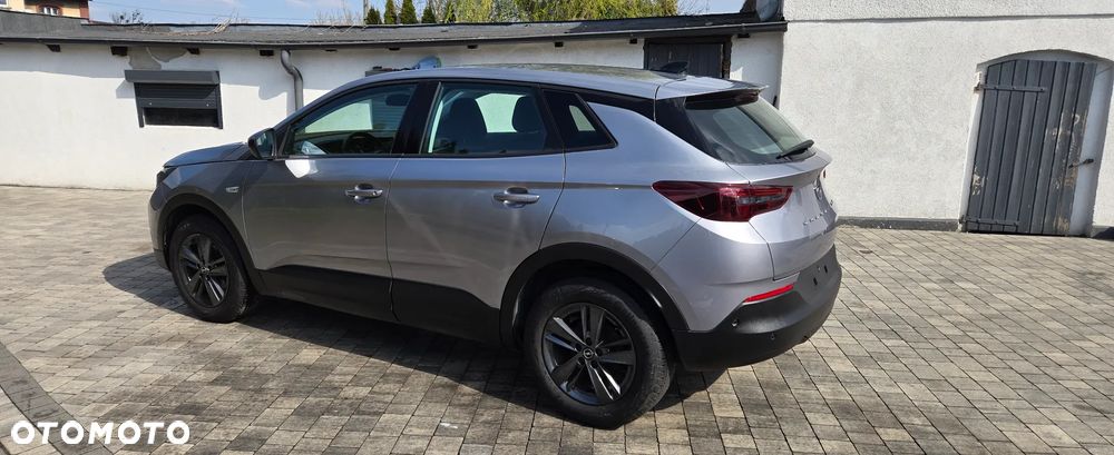 Opel Grandland X 1.2 Start/Stop Business Edition - 3