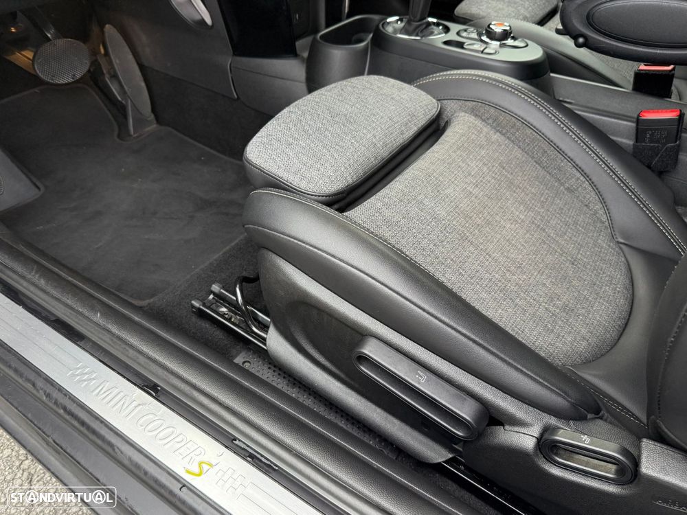 MINI 3 Portas Cooper SE - 11