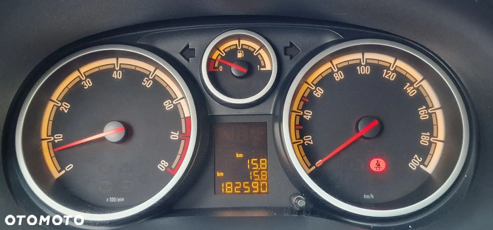 Opel Corsa 1.4 16V Active - 23