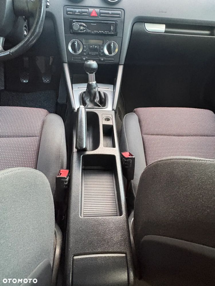 Audi A3 Sportback 2.0 TDI Ambition - 33