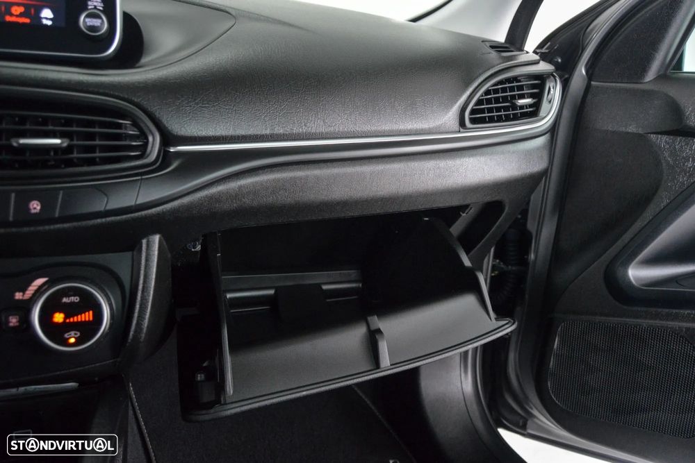 Fiat Tipo Station Wagon 1.3 M-Jet Lounge - 46