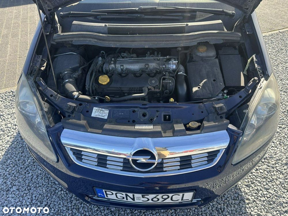 Opel Zafira - 27
