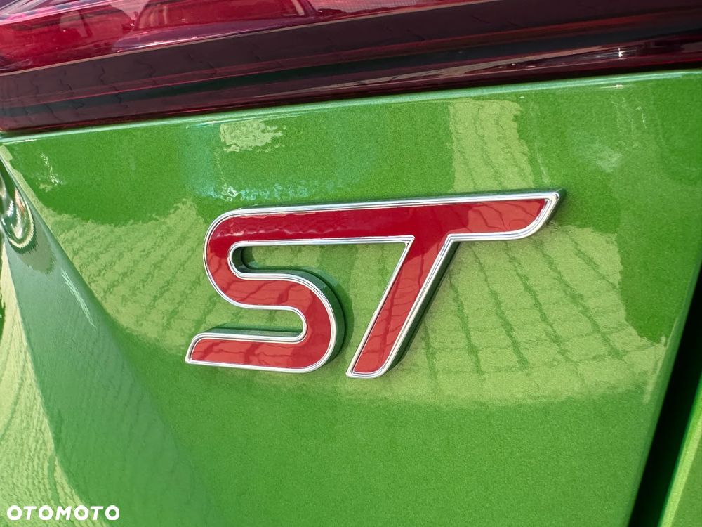 Ford Focus 2.3 EcoBoost ST X - 11