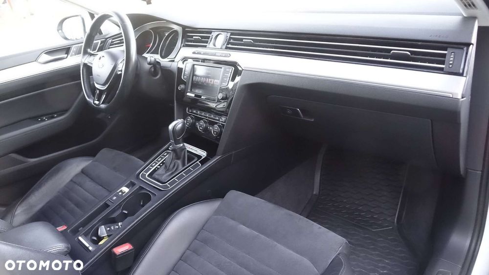Volkswagen Passat - 7