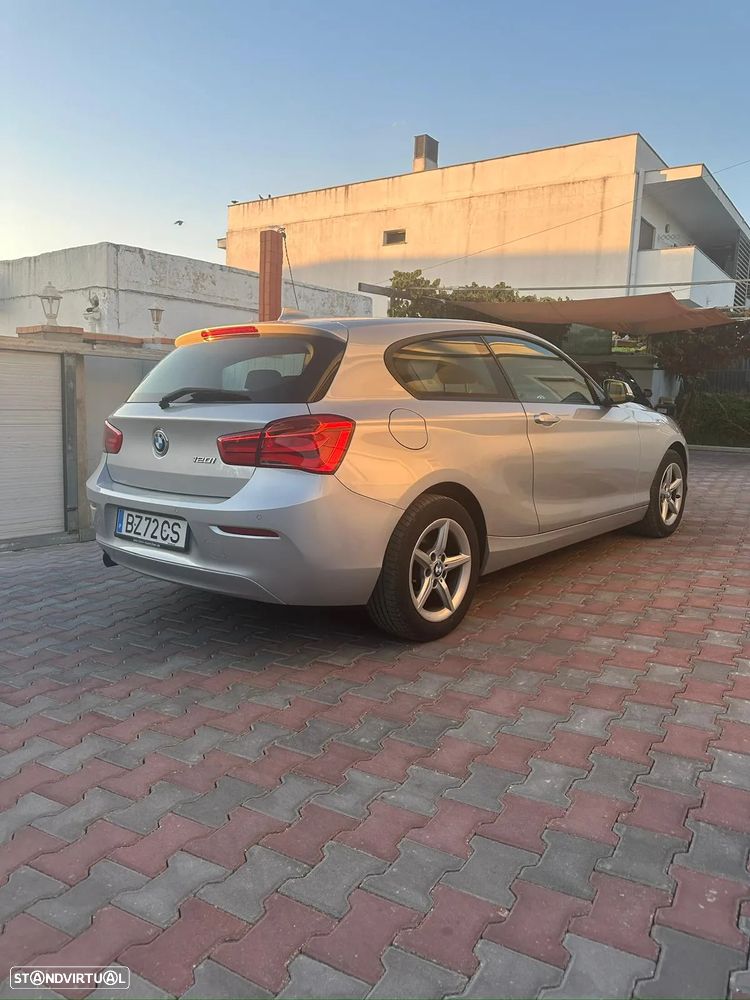 BMW 120 i Advantage - 5