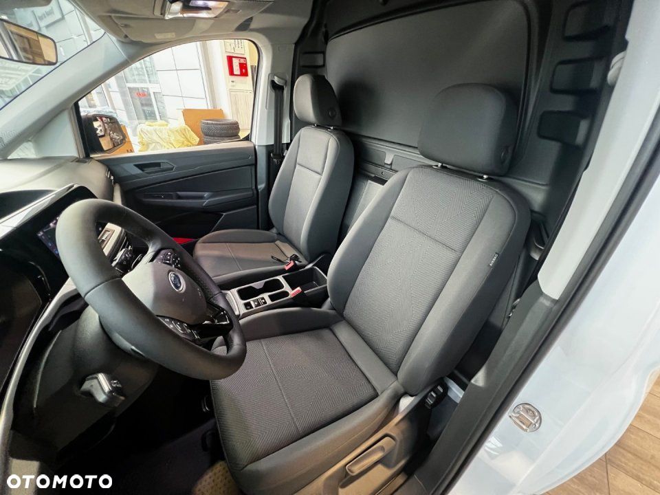 Ford Transit Connect - 11