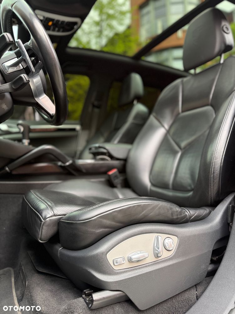 Porsche Cayenne - 8