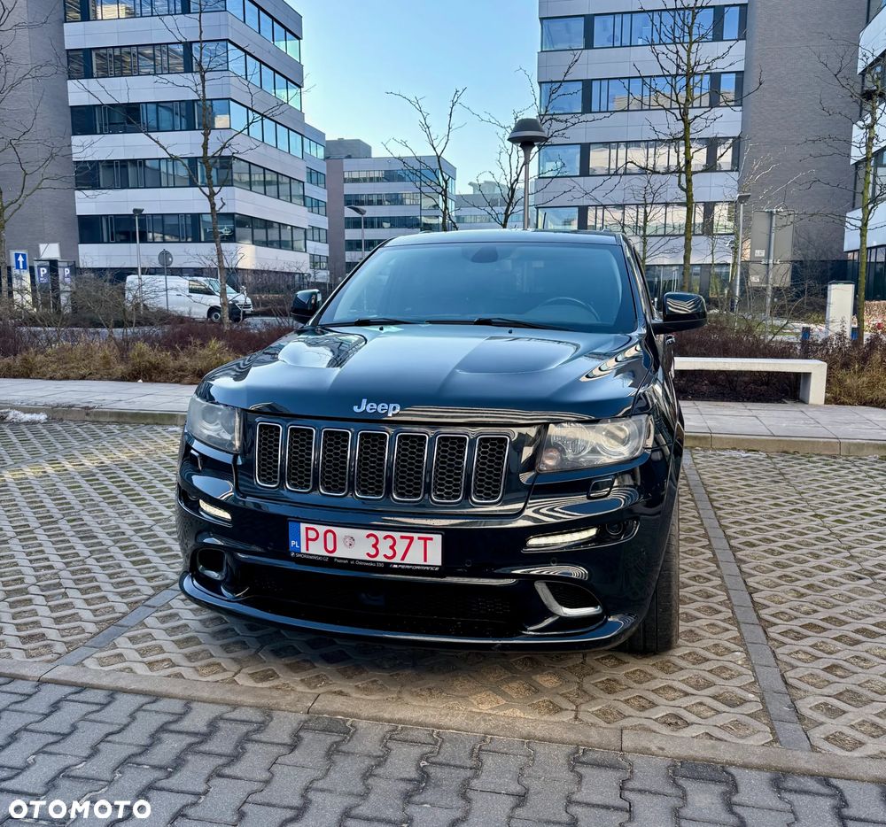 Jeep Grand Cherokee SRT - 2