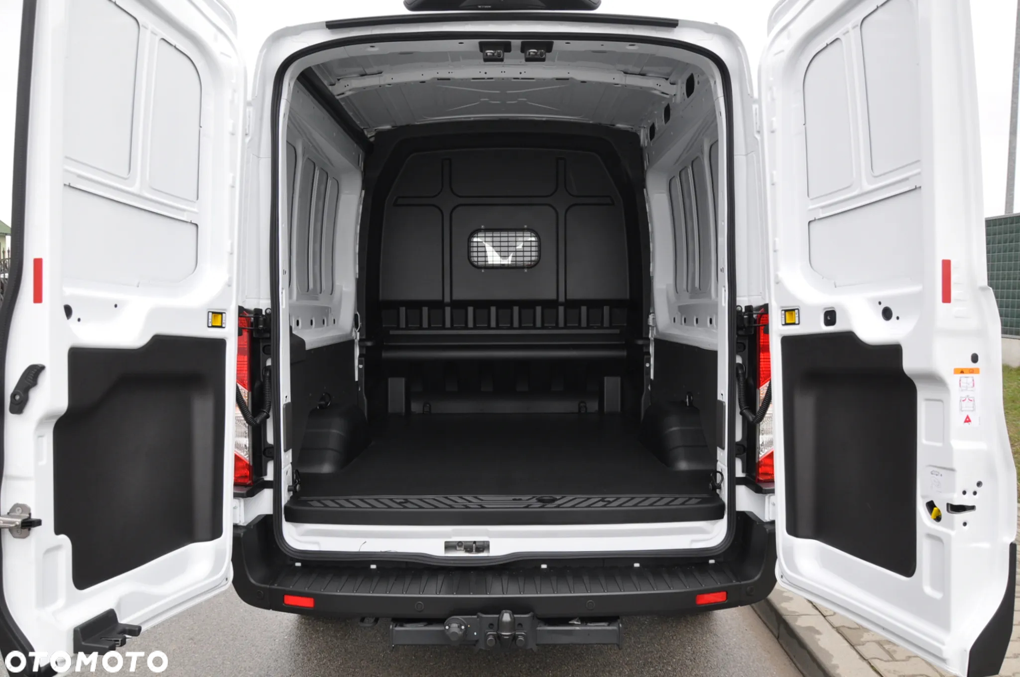 Ford TRANSIT L3H2 DCiV RWD TREND 7os BRYGADOWY FABRYCZNIE NOWY DOSTĘPNY OD RĘKI NA GWARANCJI - 14