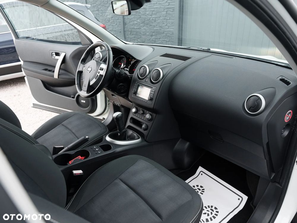 Nissan Qashqai - 16