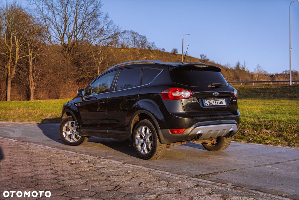Ford Kuga 2.0 TDCi 4x4 Trend - 4